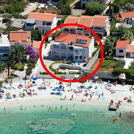 Family Friendly Apartments With A Swimming Pool Rogoznica - 7557 Luaran gambar