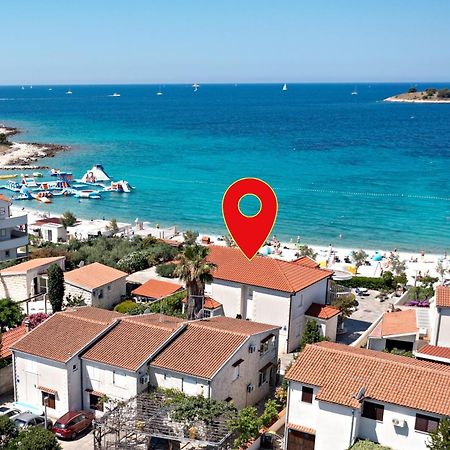 Family Friendly Apartments With A Swimming Pool Rogoznica - 7557 Luaran gambar