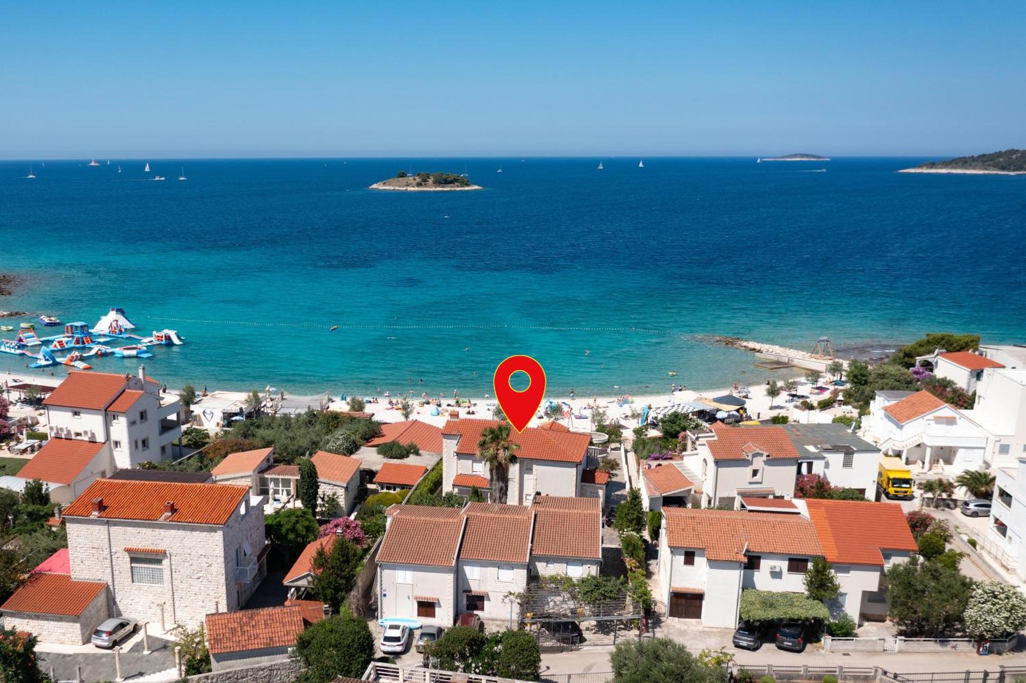 Family Friendly Apartments With A Swimming Pool Rogoznica - 7557 Luaran gambar
